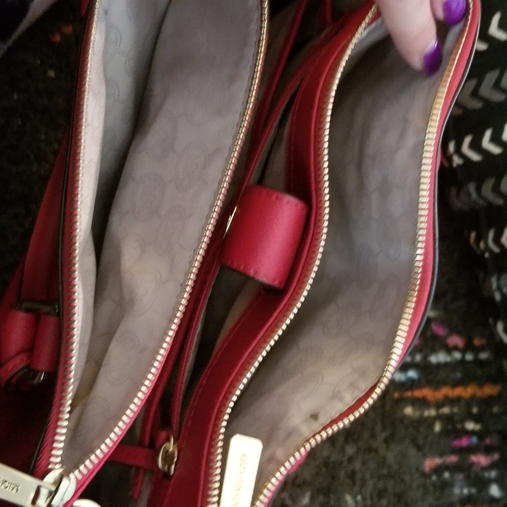 Michael Kors Red Satchel w/ long strap - Picture 4 of 4